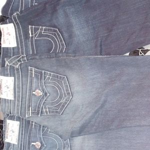 4 pairs of true religion jeans